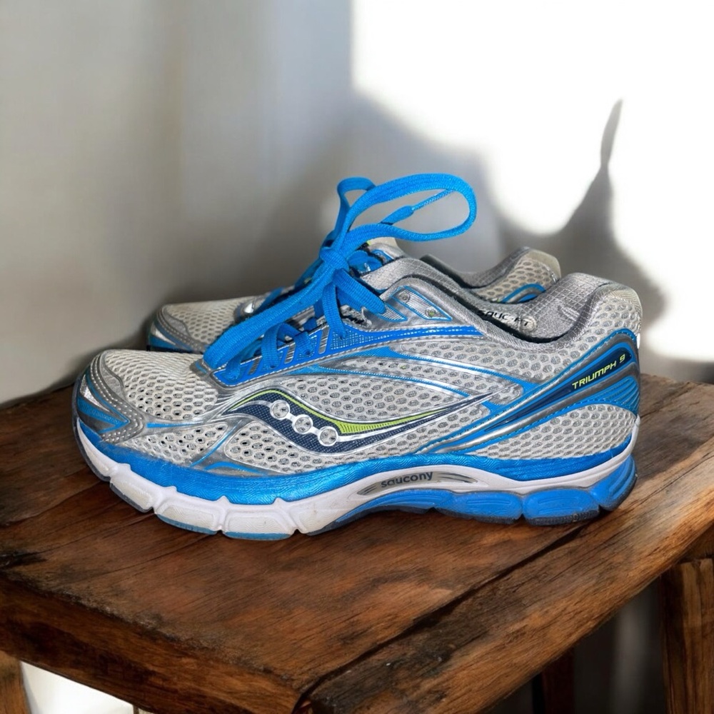 Saucony Triumph 9 Womens US 8 Running Shoes Athletic Sneakers Grey Blue